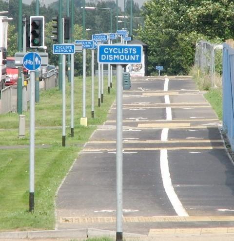 Improving cycling networks