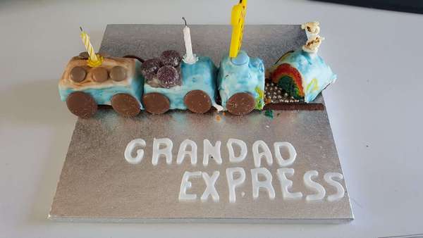 Share with Betty Crocker a picture of a cake or bake that you’ve made with your family