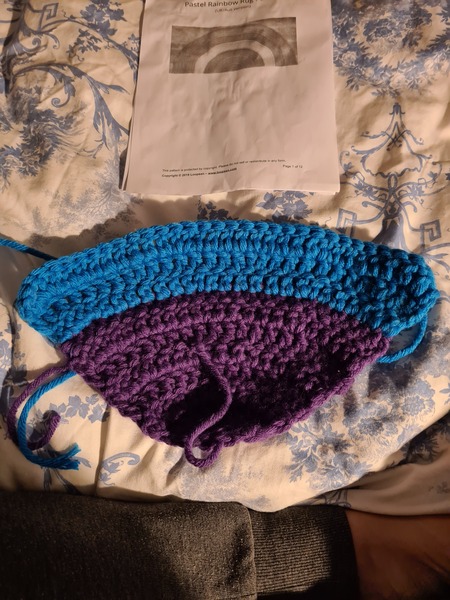 what am I doing wrong, crochet rainbow shape