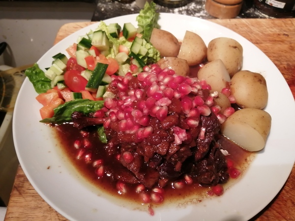 Frugal Foodies, thread 3! Favourite leftover dishes, avoiding waste, menu ideas. Plus pets, and other chat.