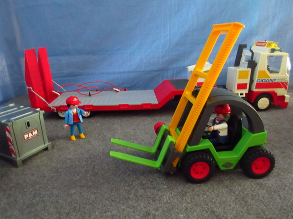 Playmobil pandemic in our house part 2