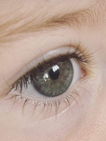 Eye colour