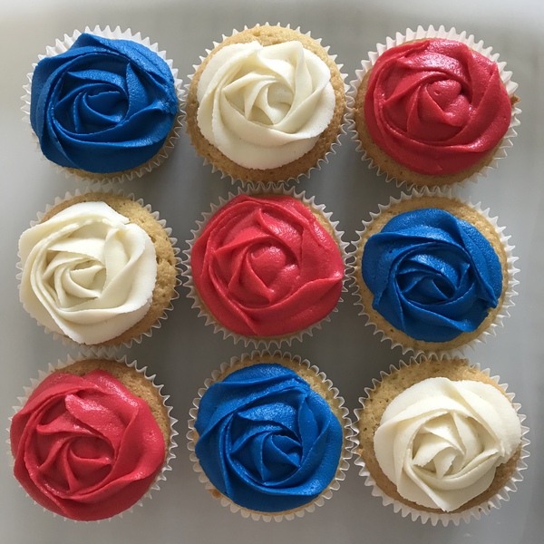 Share with Betty Crocker a picture of a cake or bake that you’ve made with your family