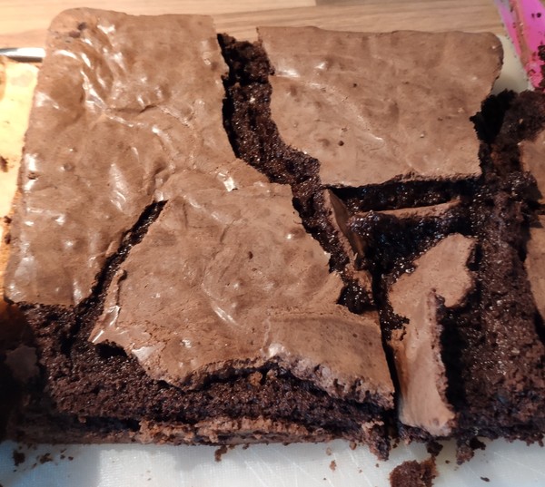 Share with Betty Crocker a picture of a cake or bake that you’ve made with your family