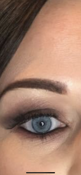 Properly violet or green eyes?