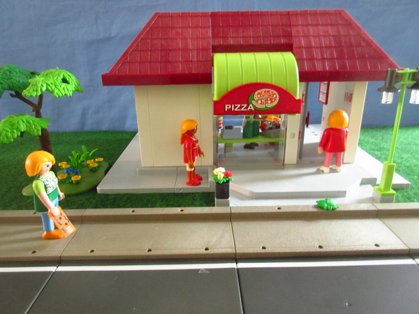 Playmobil pandemic in our house part 2
