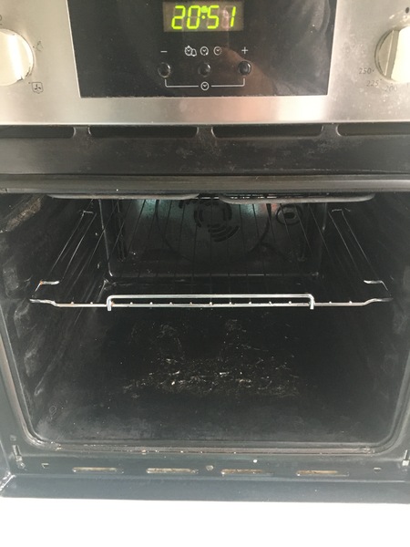 I think the oven is broken. Pictures attached, please help!