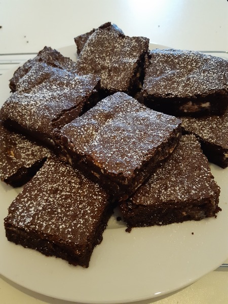 Share with Betty Crocker a picture of a cake or bake that you’ve made with your family