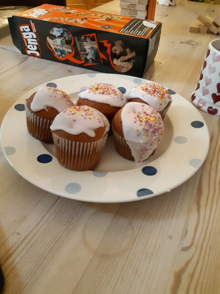 Share with Betty Crocker a picture of a cake or bake that you’ve made with your family