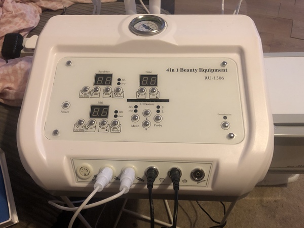 Anyone know ANYTHING about electronics?