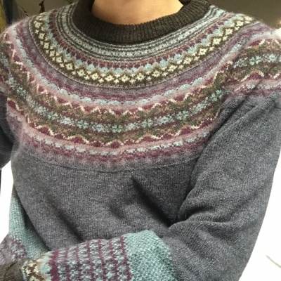 Can fairisle jumpers be styled in a modern, flattering way?