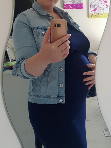 Plus size ladies- share you bump photos