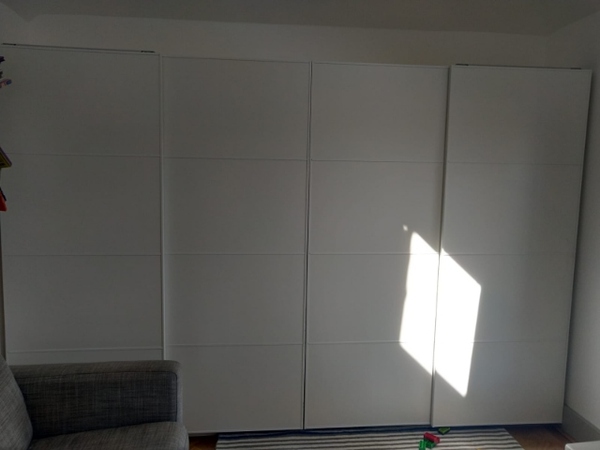 To wonder if I can pull off a 'disappearing playroom'?