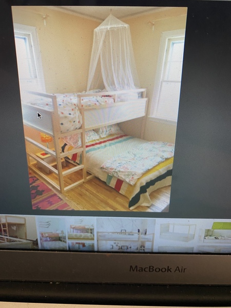 Dd 12 & 4 shares room- what sort of bed?