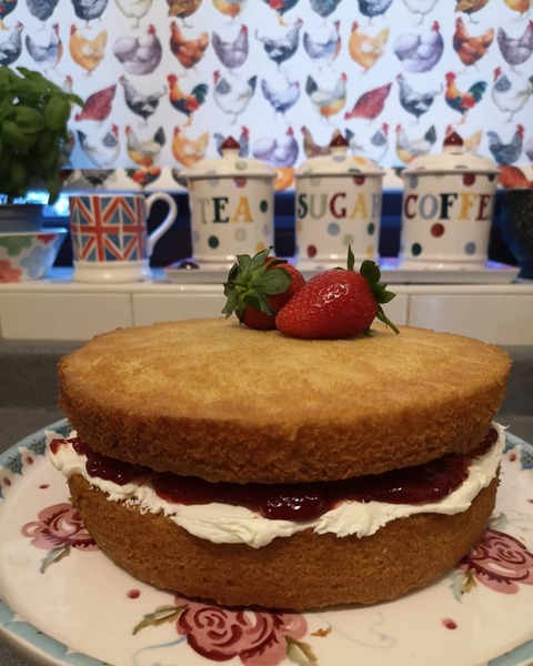 Share with Betty Crocker a picture of a cake or bake that you’ve made with your family