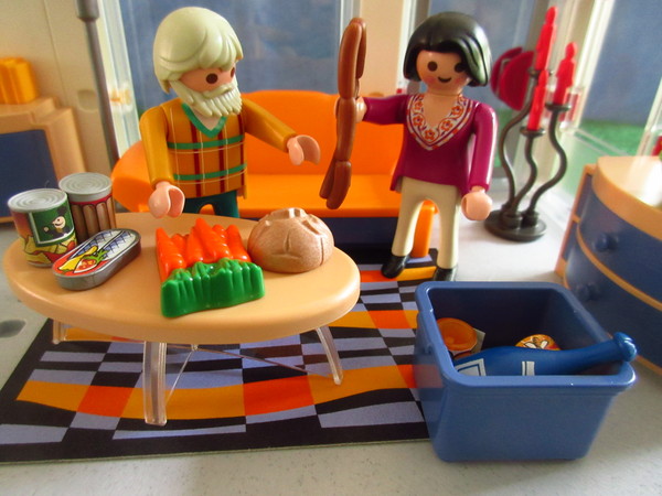 Playmobil pandemic in our house part 2