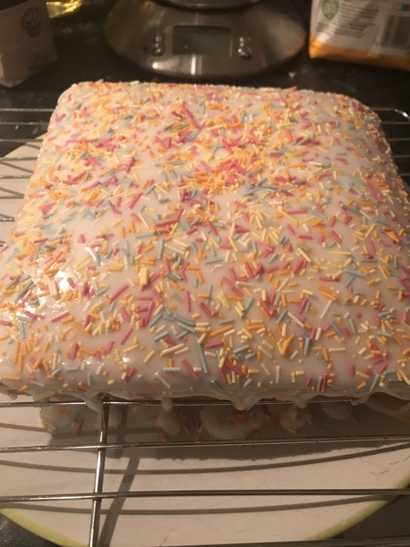 Share with Betty Crocker a picture of a cake or bake that you’ve made with your family
