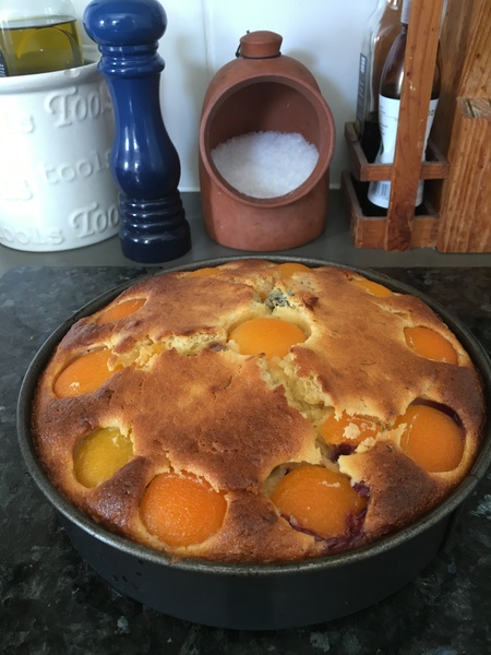 Share with Betty Crocker a picture of a cake or bake that you’ve made with your family