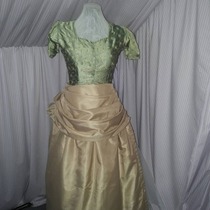 Looking for a free sewing pattern for a short victorian-esque jacket