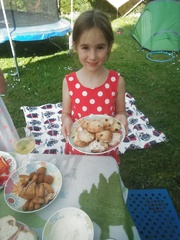 Share with Betty Crocker a picture of a cake or bake that you’ve made with your family