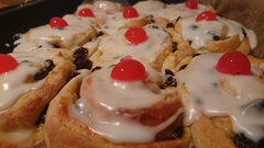 Share with Betty Crocker a picture of a cake or bake that you’ve made with your family