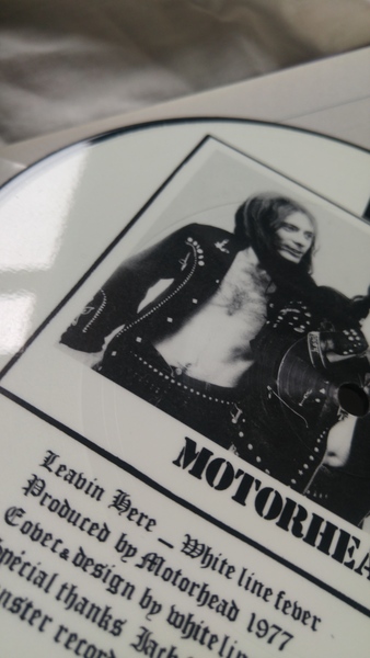 Can anyone recommend a specialist in heavy metal memorabilia?