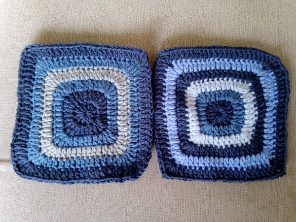 Woolly Hugs. Making a blanket for lovely Crazyladee and her family. We need help.