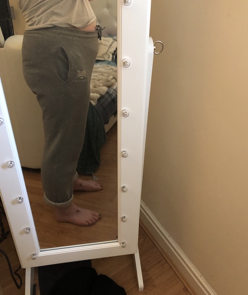 👣 Due late Nov/Dec, it's bump time ladies! 👣