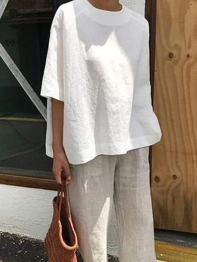 How to hide a baby bump?