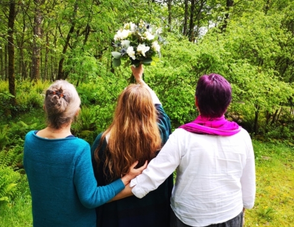 Brave babes are still here: sping / summer / autumn / winter There is always someone around