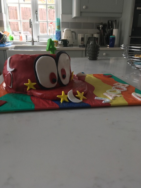 Share with Betty Crocker a picture of a cake or bake that you’ve made with your family