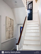 Paint or carpet stairs to sell?