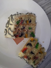 Share with Betty Crocker a picture of a cake or bake that you’ve made with your family