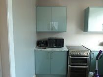 Gloss kitchen doors: Acrylic or Laquered?