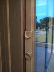 Bifold integrated blinds