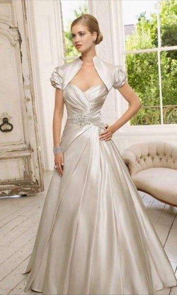 To ask for photos of your wedding dress?