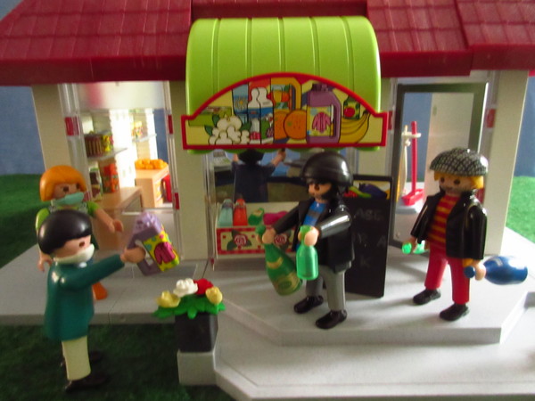 Playmobil pandemic in our house part 3