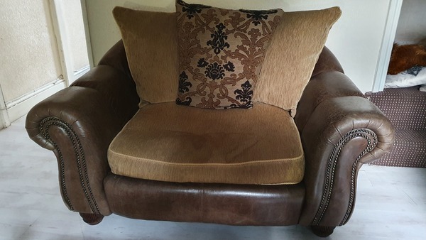 Wheres this sofa/chair from?