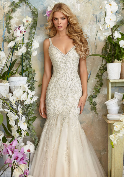 To ask for photos of your wedding dress?
