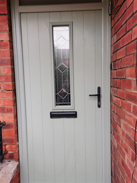 Composite door frame colour - to match or white?
