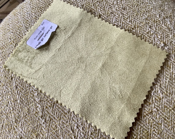 Green roman blinds