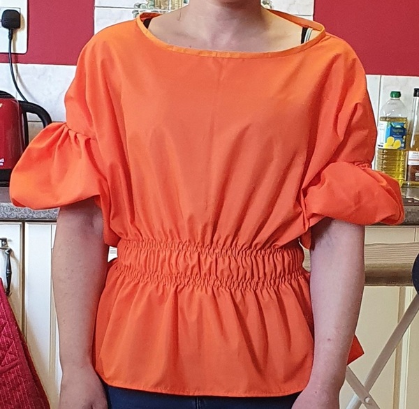 Anyone about who's experienced in sewing with elastic thread?