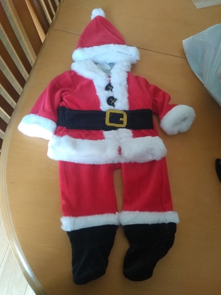 👣 Due Nov/Dec 👣 it's the 20 week scans! 👣