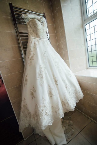 To ask for photos of your wedding dress?