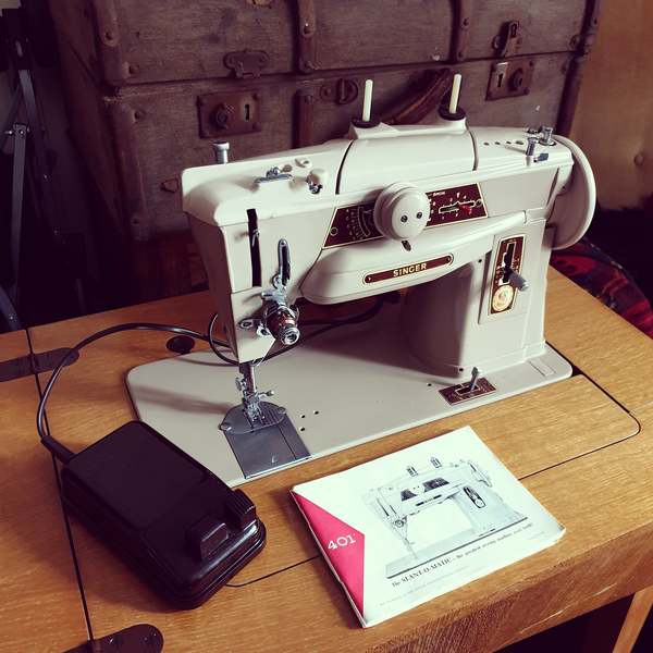 How would you price this? Singer sewing machine