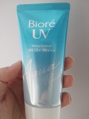 Anyone have any Boire Watery Essence handy? Do I have a fake?!