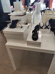 Les Parisiennes des Mamansnet: Ce n'est pas bon de faire du lèche-vitrines avec de l'argent en poche