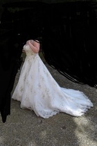 To ask for photos of your wedding dress?