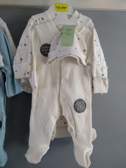 👣 Due Nov/Dec 👣 it's the 20 week scans! 👣