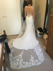To ask for photos of your wedding dress?